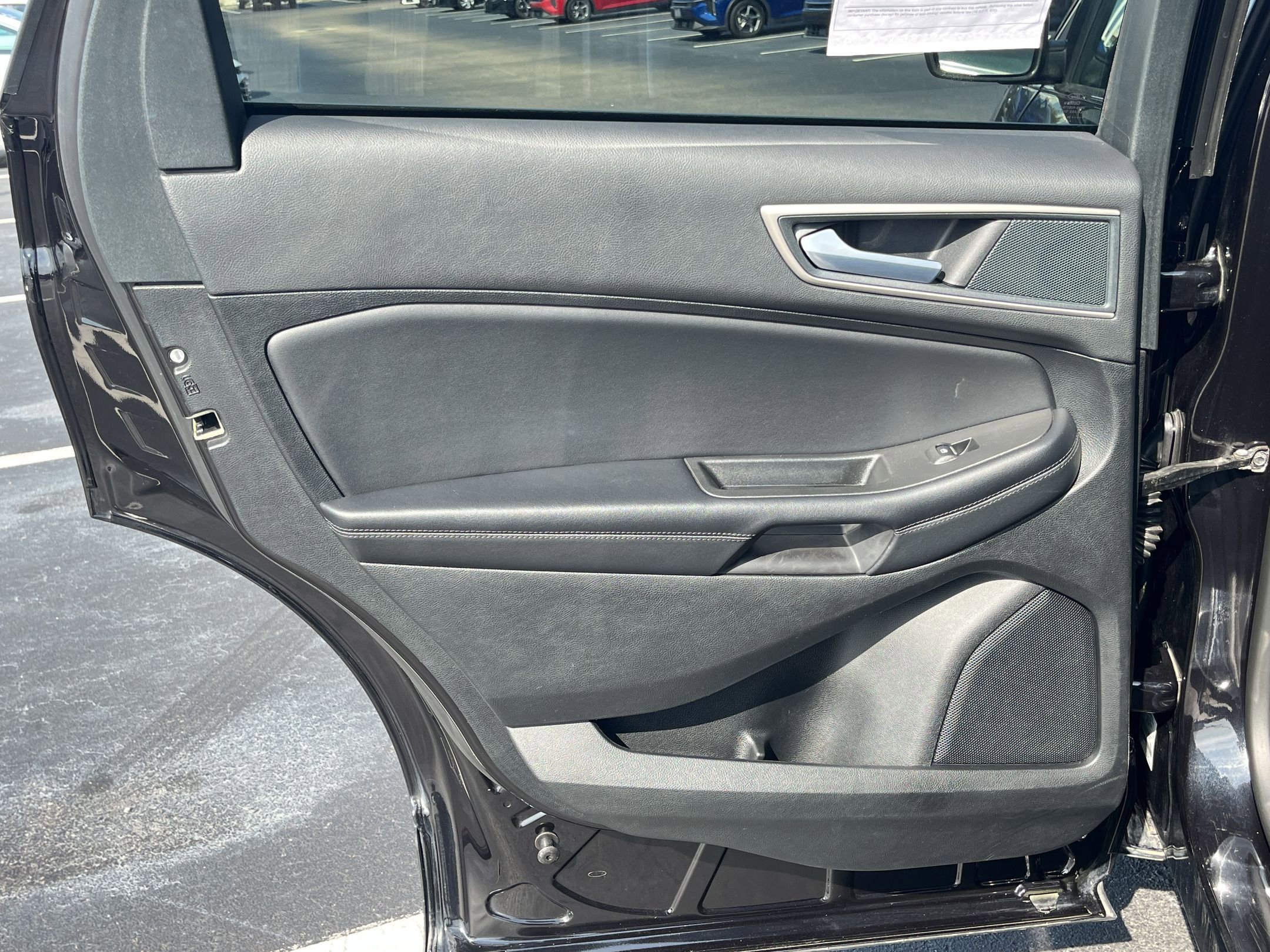 Used 2024 Ford Edge SEL image 25