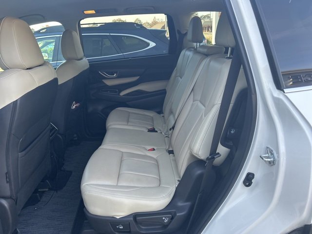 Used 2023 Subaru Ascent Limited image 5