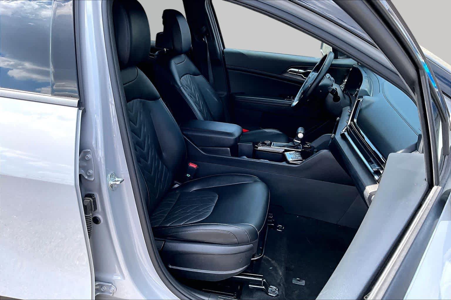 Used 2024 Kia Sportage X-Pro AWD/4WD image 12