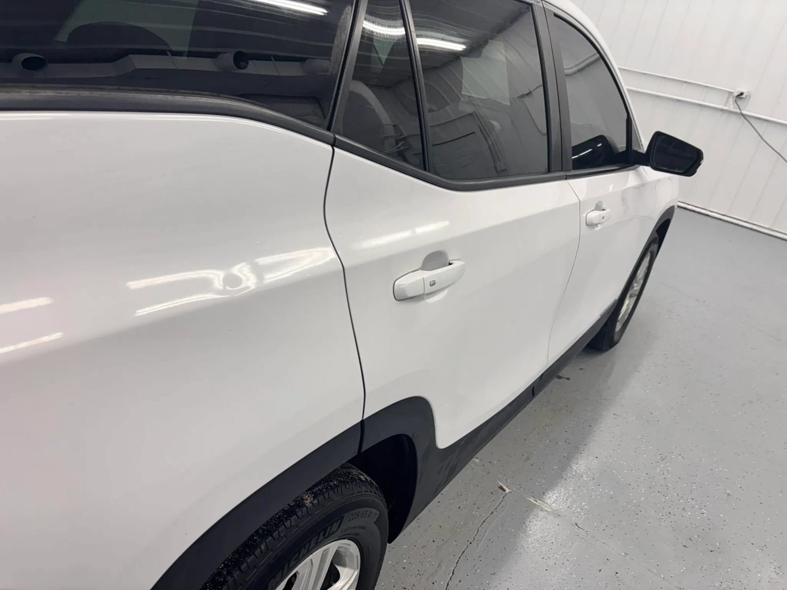 Used 2022 GMC Terrain SLE w/ Driver Convenience Package FWD image 26