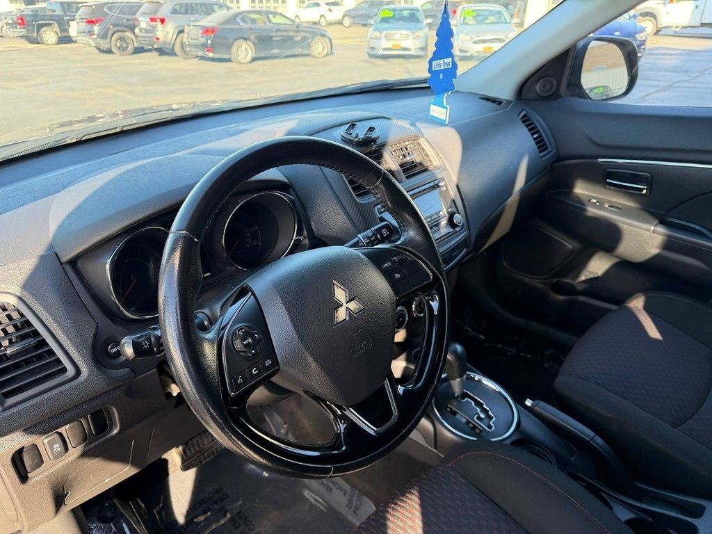 Used 2017 Mitsubishi Outlander Sport LE FWD image 23