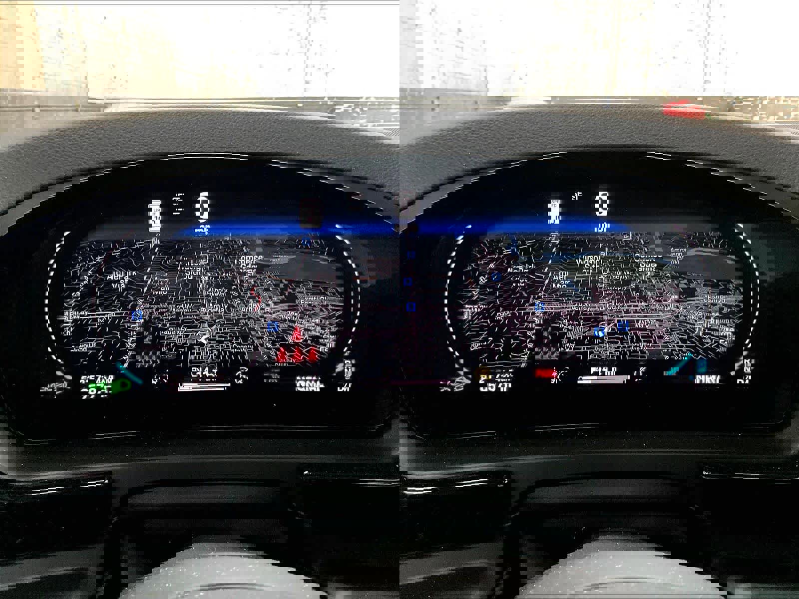 Used 2025 Porsche Cayenne image 22