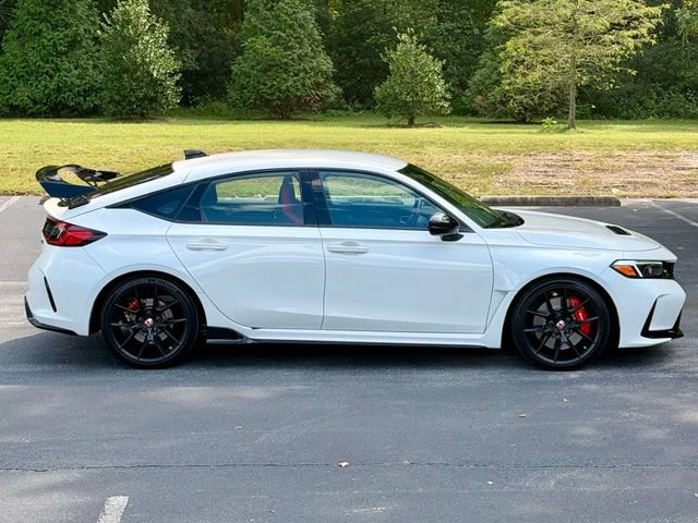 Used 2025 Honda Civic Type R image 9