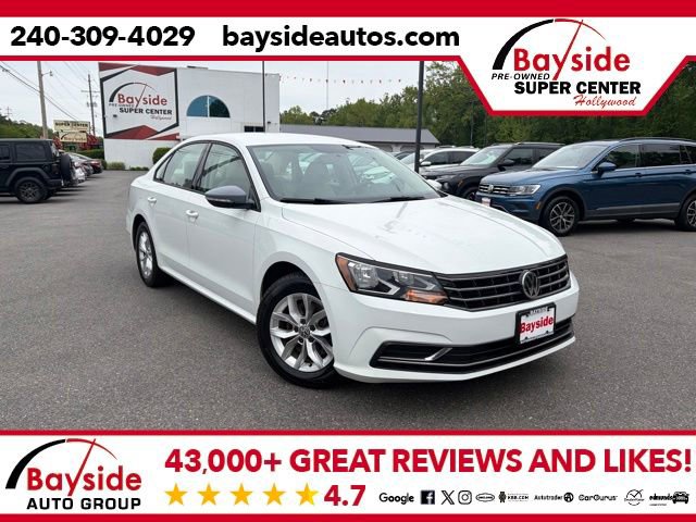 Used 2018 Volkswagen Passat 2.0T S FWD image 1
