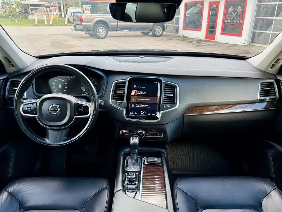 Used 2019 Volvo XC90 T5 Momentum w/ Multimedia Package FWD image 9