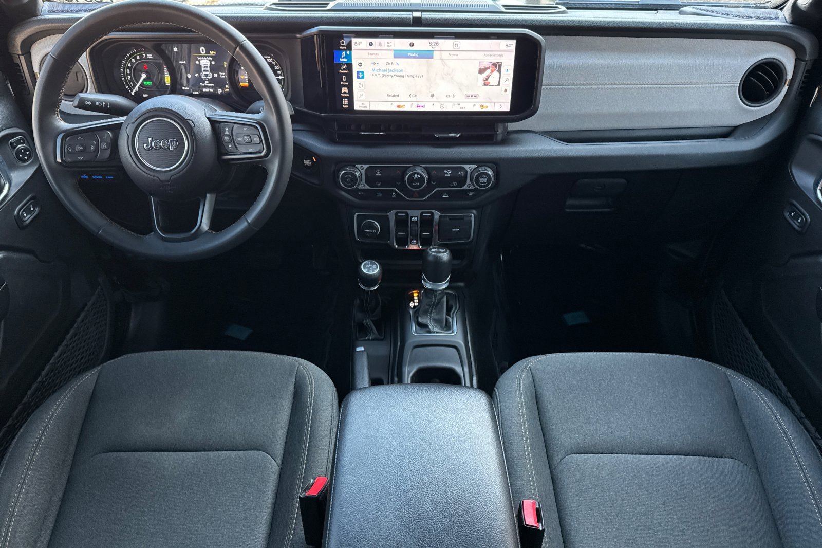 Used 2024 Jeep Wrangler Unlimited image 15