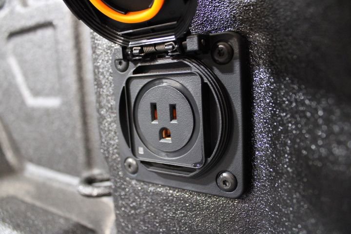 New 2026 GMC Sierra 1500 SLE image 15