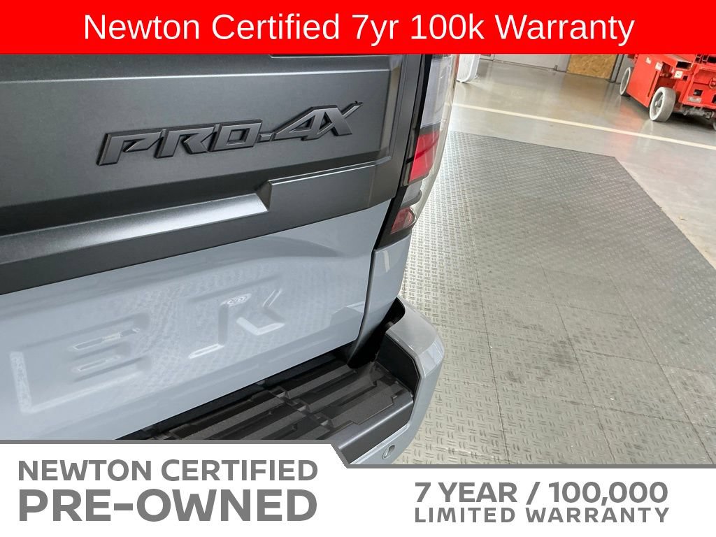 Used 2025 Nissan Frontier PRO-4X AWD/4WD image 11