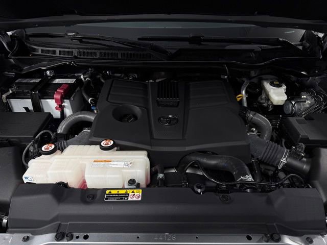 Used 2023 Toyota Tundra Limited AWD/4WD image 14