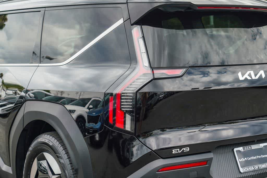 Certified 2024 Kia EV9 Wind AWD/4WD image 7