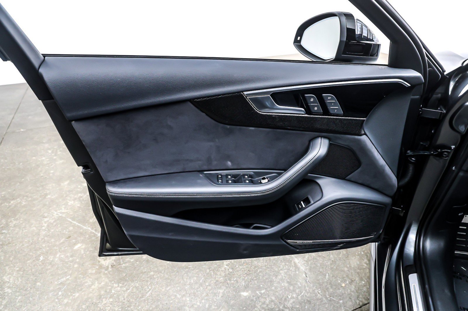 Used 2023 Audi S4 Premium Plus w/ Premium Plus Package image 22