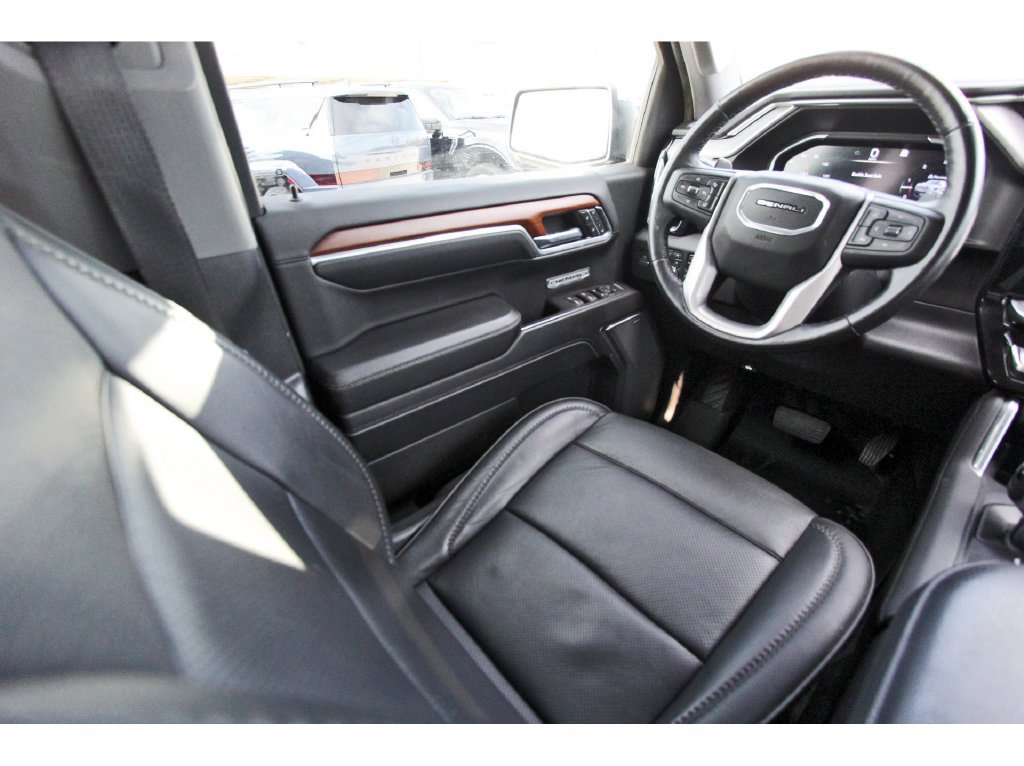 Used 2022 GMC Sierra 1500 Denali w/ Denali Reserve Package AWD/4WD image 11