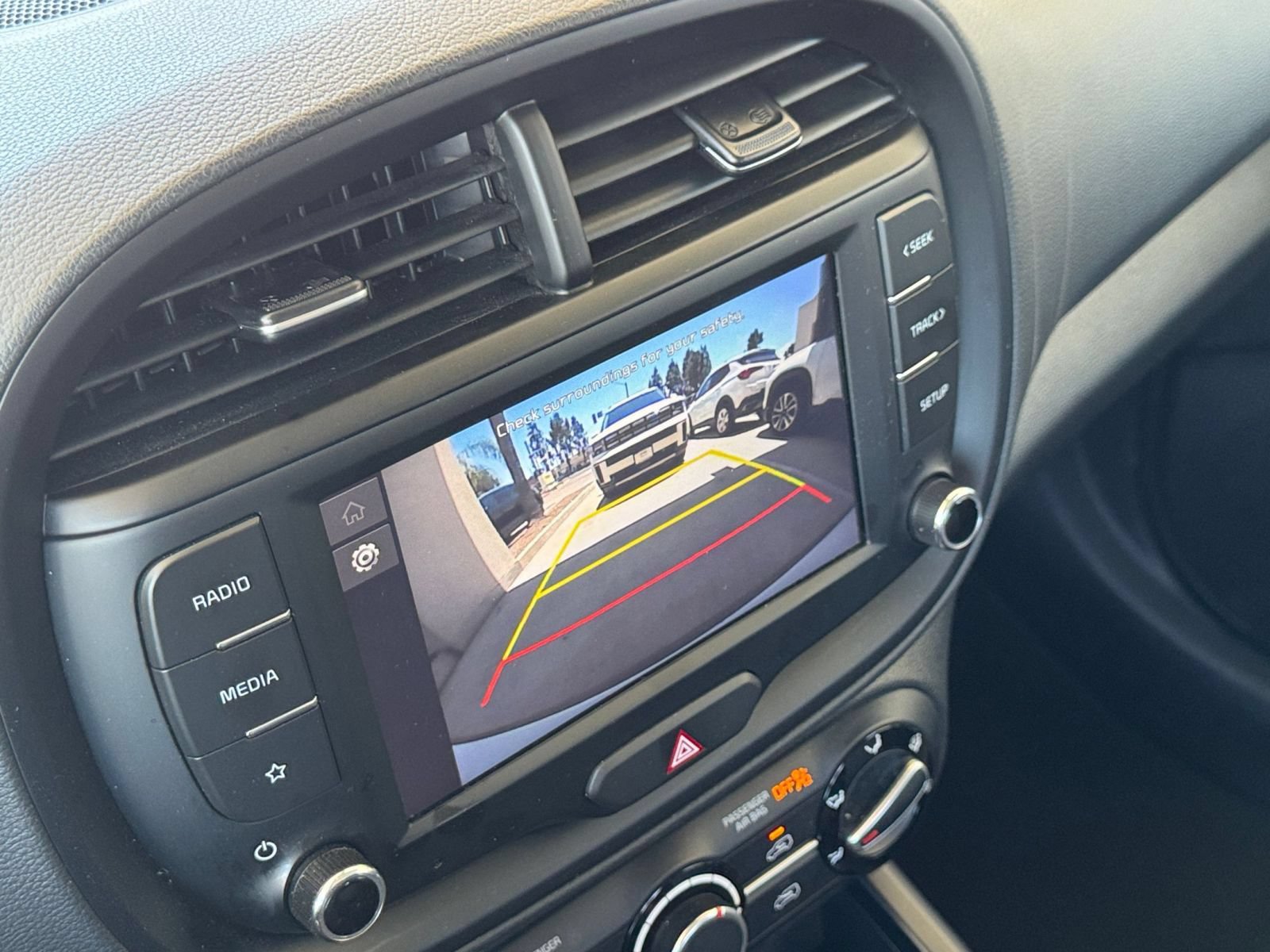Used 2025 Kia Soul LX w/ LX Technology Package FWD image 22