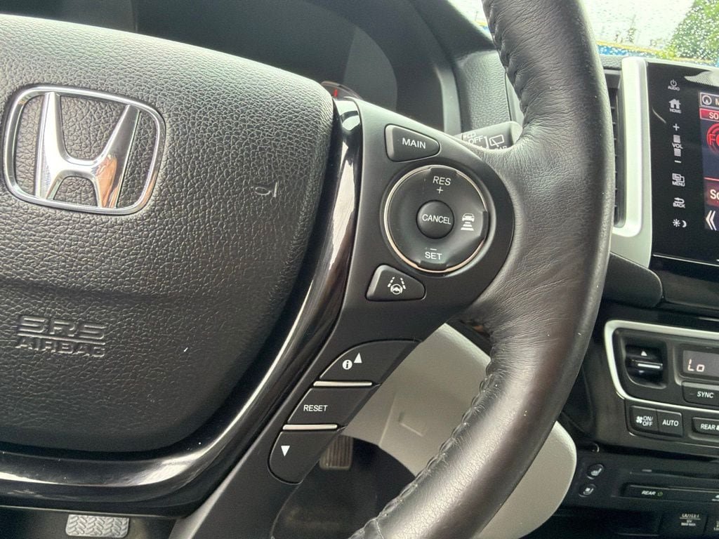 Used 2017 Honda Pilot Elite image 15