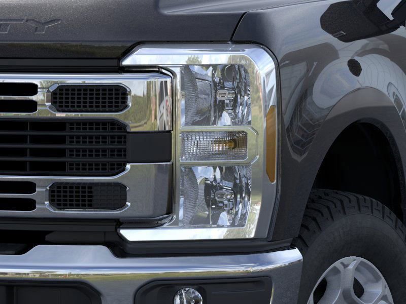 New 2026 Ford F350 XLT w/ FX4 Off-Road Package image 18