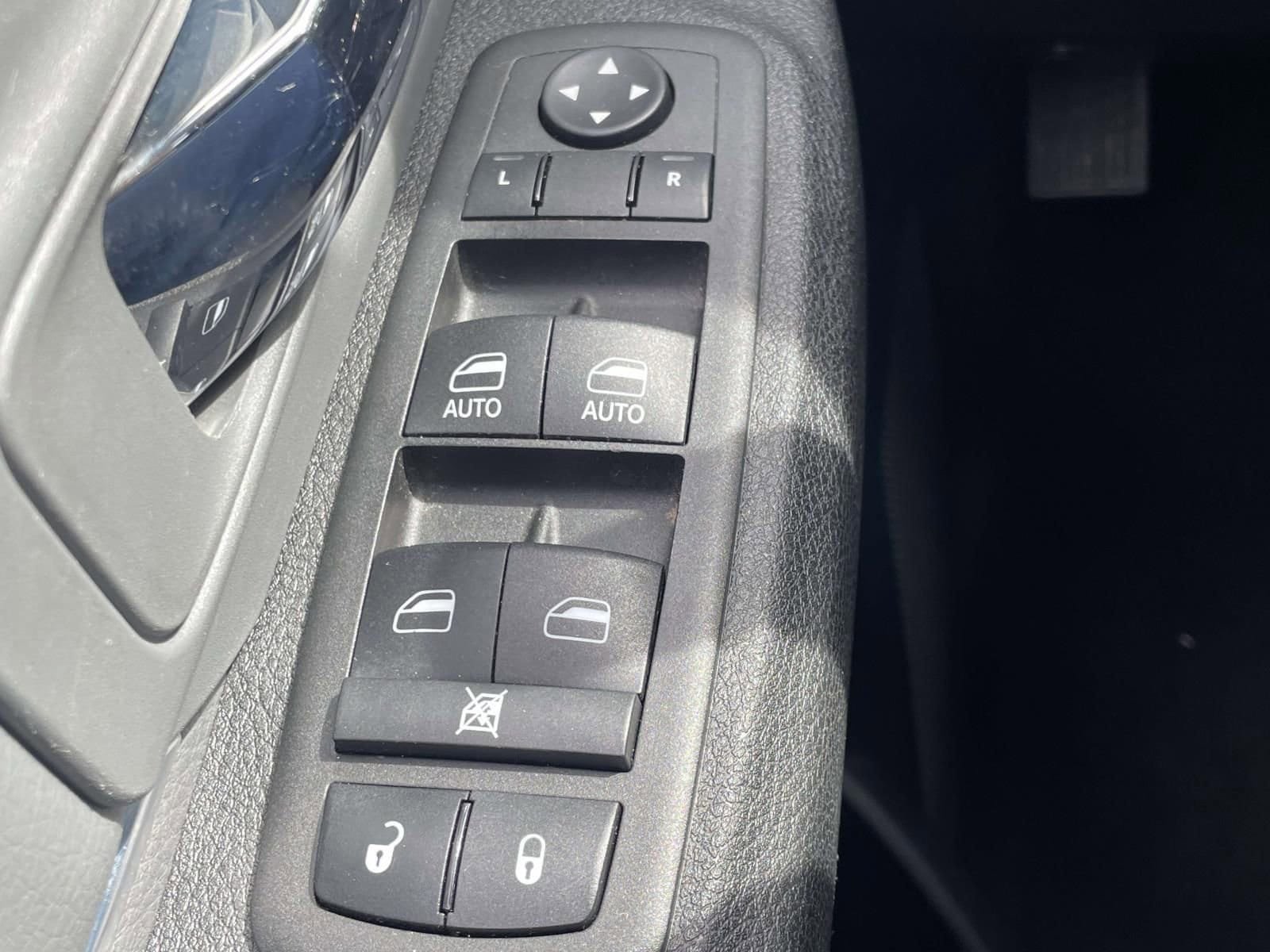 Used 2023 RAM 1500 Classic SLT w/ Trailer & Traction Group AWD/4WD image 21