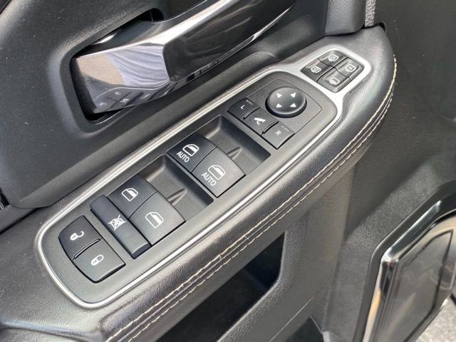Used 2024 RAM 2500 Limited AWD/4WD image 12