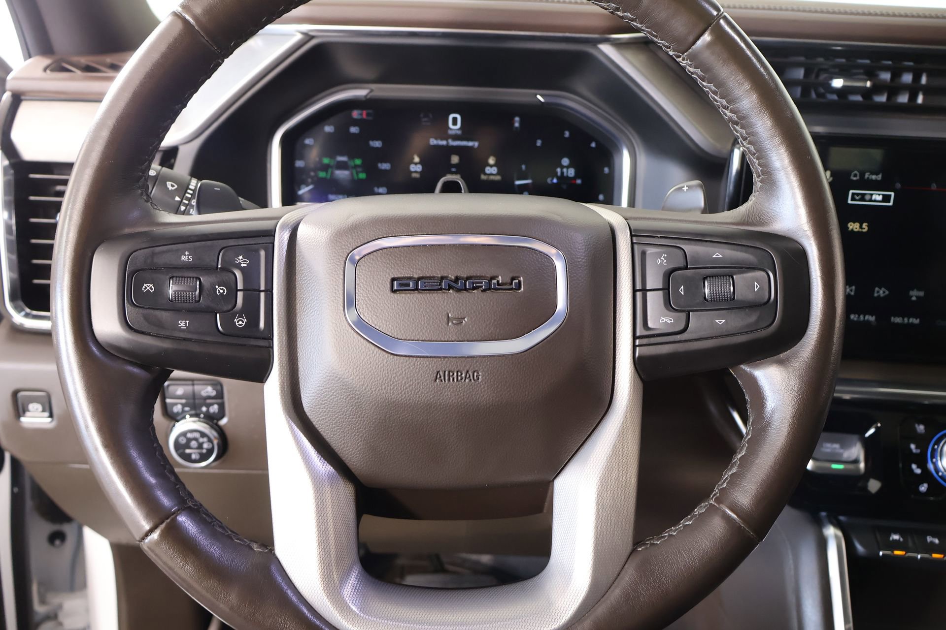 Used 2024 GMC Sierra 1500 Denali image 3