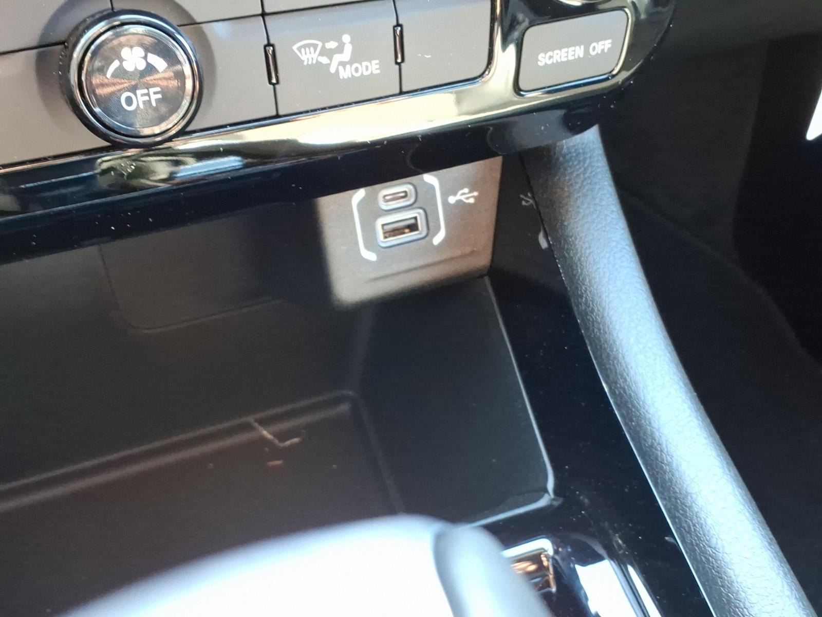 New 2026 Jeep Compass Latitude image 22