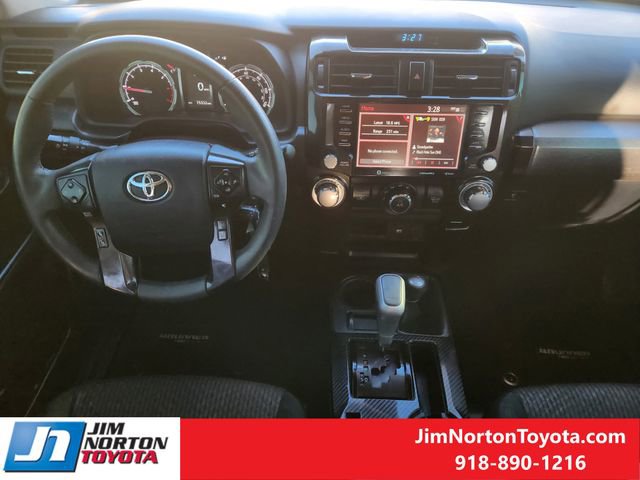 Used 2020 Toyota 4Runner TRD Off-Road image 28