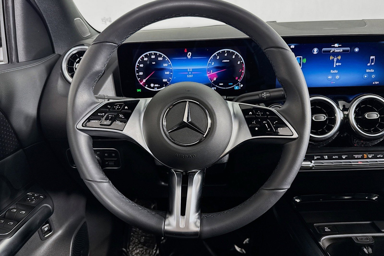 Certified 2026 Mercedes-Benz GLA 250 image 18