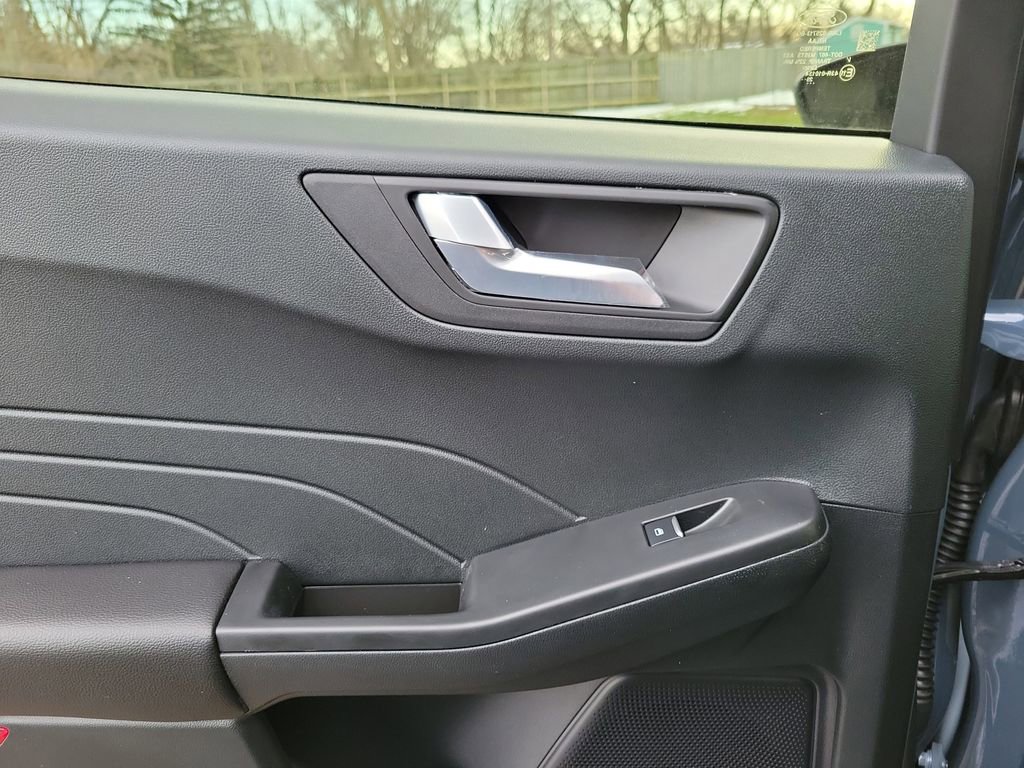 New 2026 Ford Escape ST-Line w/ Cold Weather Package image 14