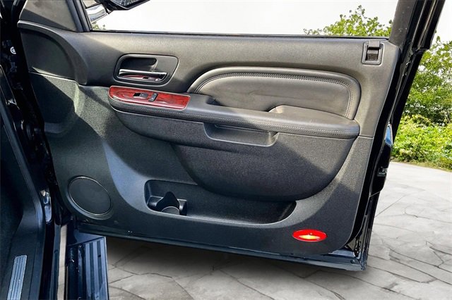 Used 2013 Cadillac Escalade EXT Premium image 22