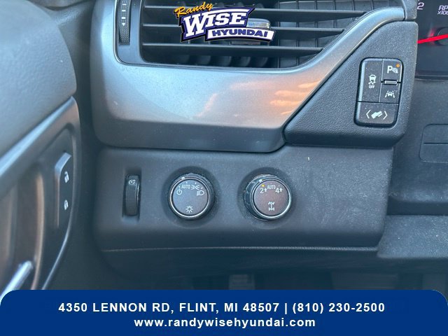Used 2020 Chevrolet Suburban LT AWD/4WD image 20
