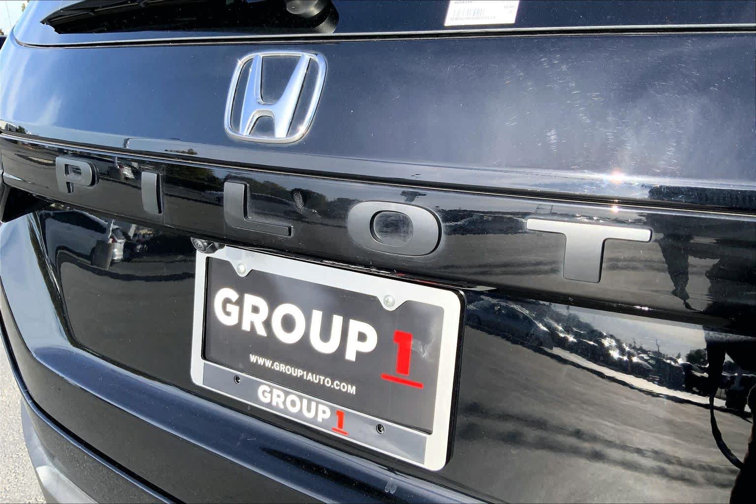 Used 2025 Honda Pilot EX-L image 29
