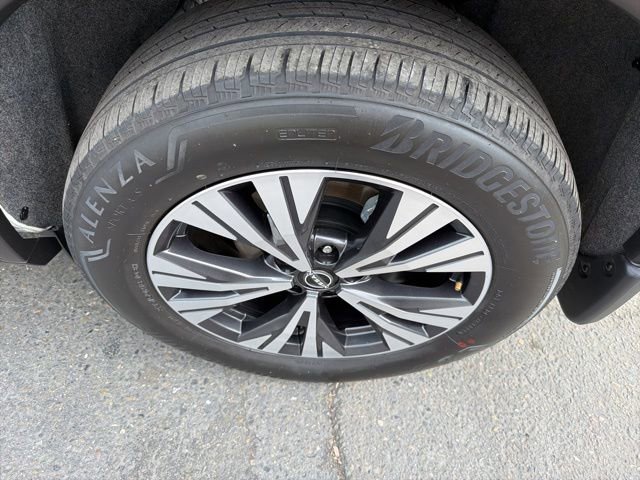 Used 2023 Nissan Rogue SV image 8