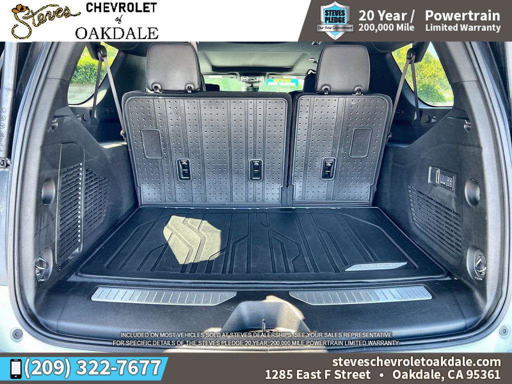 Certified 2026 Chevrolet Suburban Premier image 31