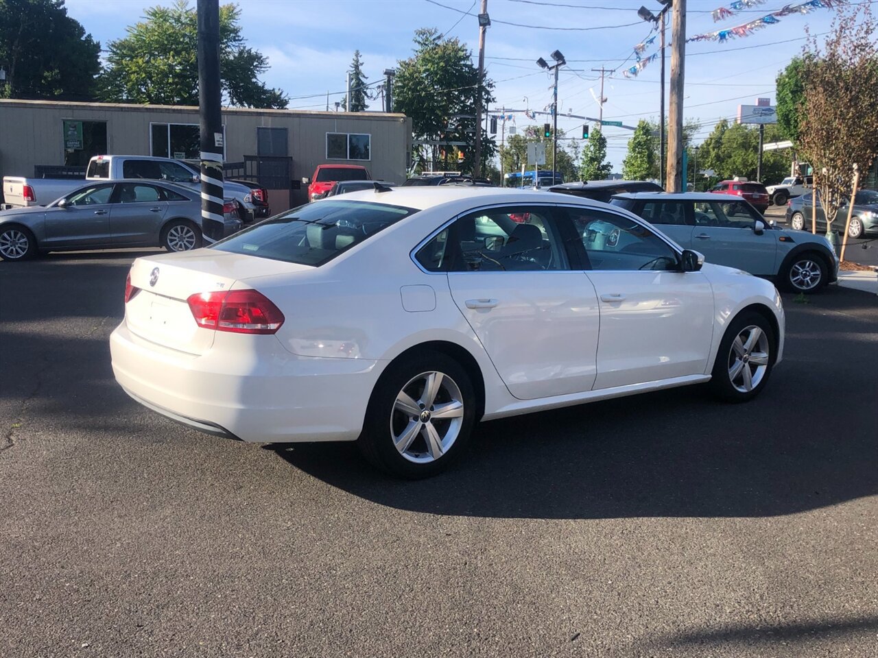 Used 2013 Volkswagen Passat 2.5 SE FWD image 4