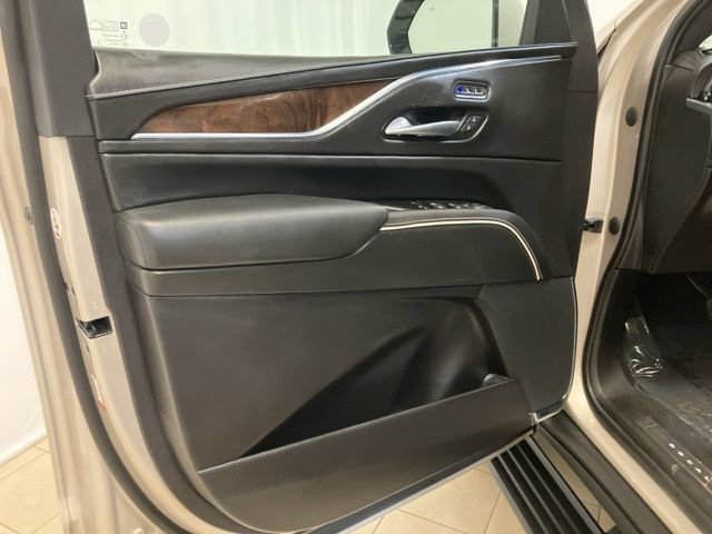 Used 2023 Cadillac Escalade Premium Luxury Platinum w/ LPO, Radiant Package image 9