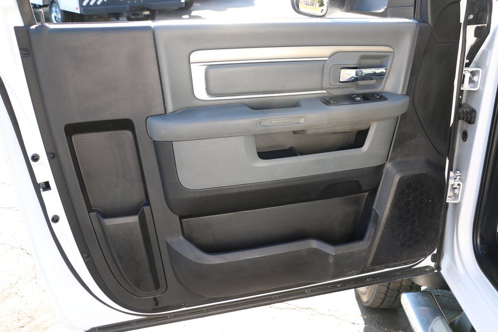 Used 2016 RAM 5500 Tradesman w/ Power & Remote Entry Group AWD/4WD image 28