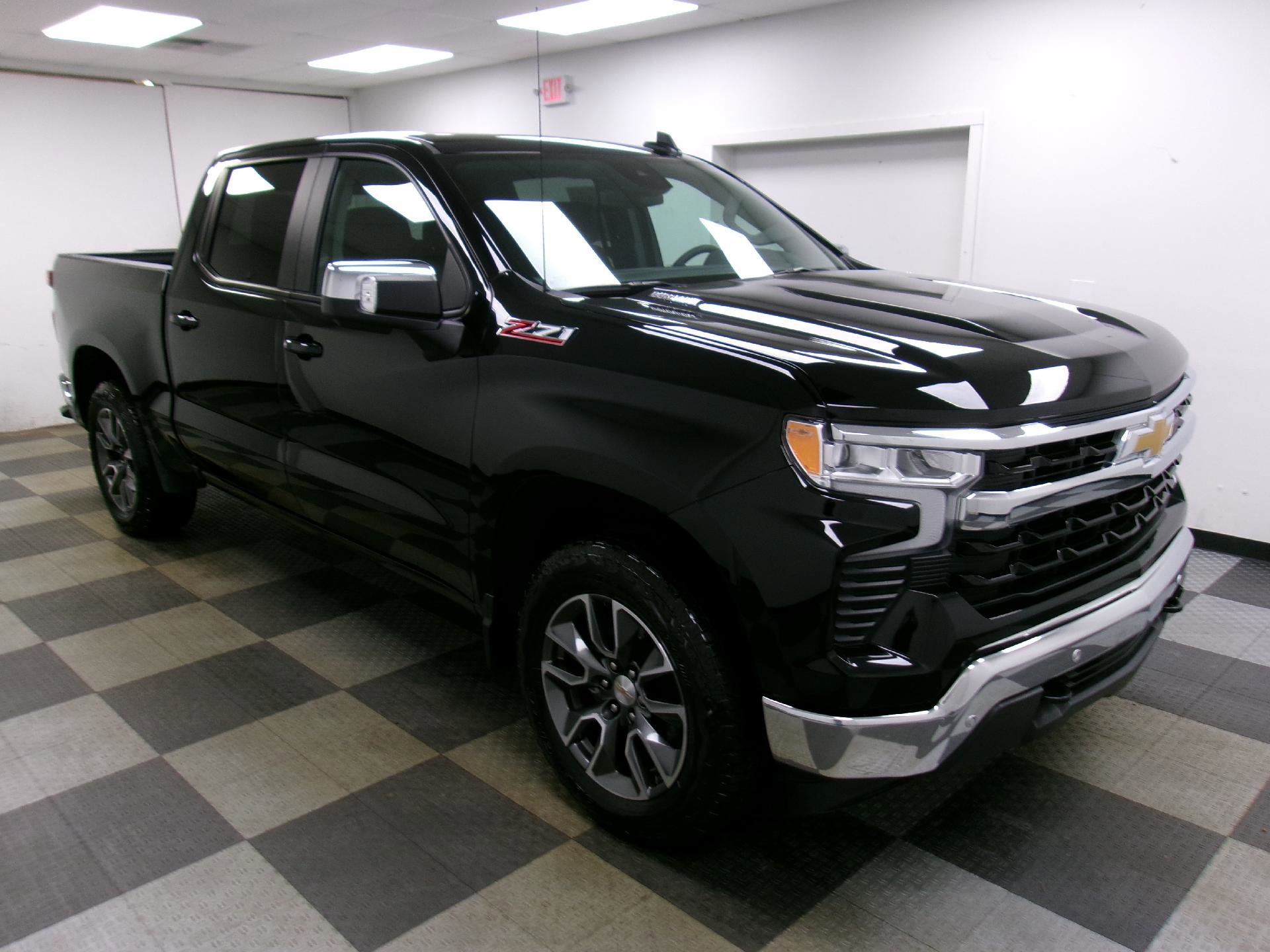 Certified 2025 Chevrolet Silverado 1500 LT image 13