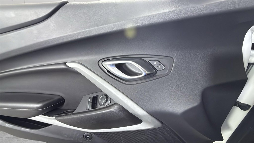 Used 2022 Chevrolet Camaro LT image 24