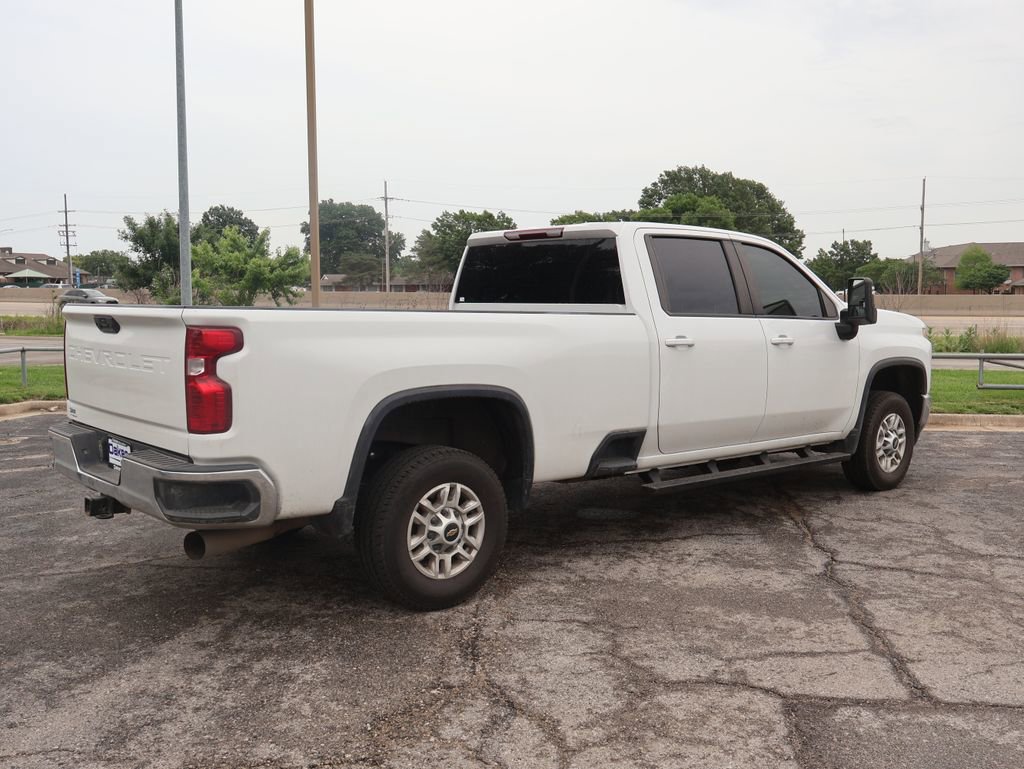 Used 2023 Chevrolet Silverado 2500 LT w/ Convenience Package AWD/4WD image 16