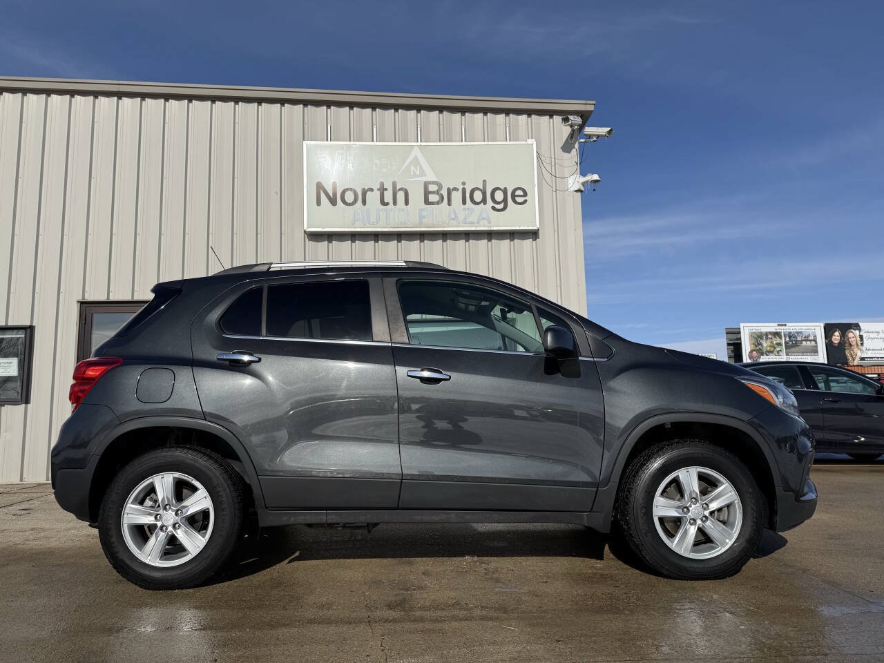 Used 2019 Chevrolet Trax LT w/ Driver Confidence Package AWD/4WD image 24