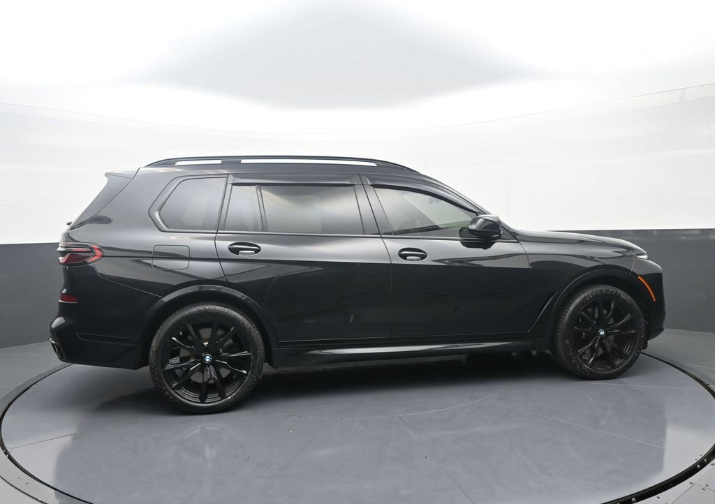 Used 2025 BMW X7 M60i AWD/4WD image 8
