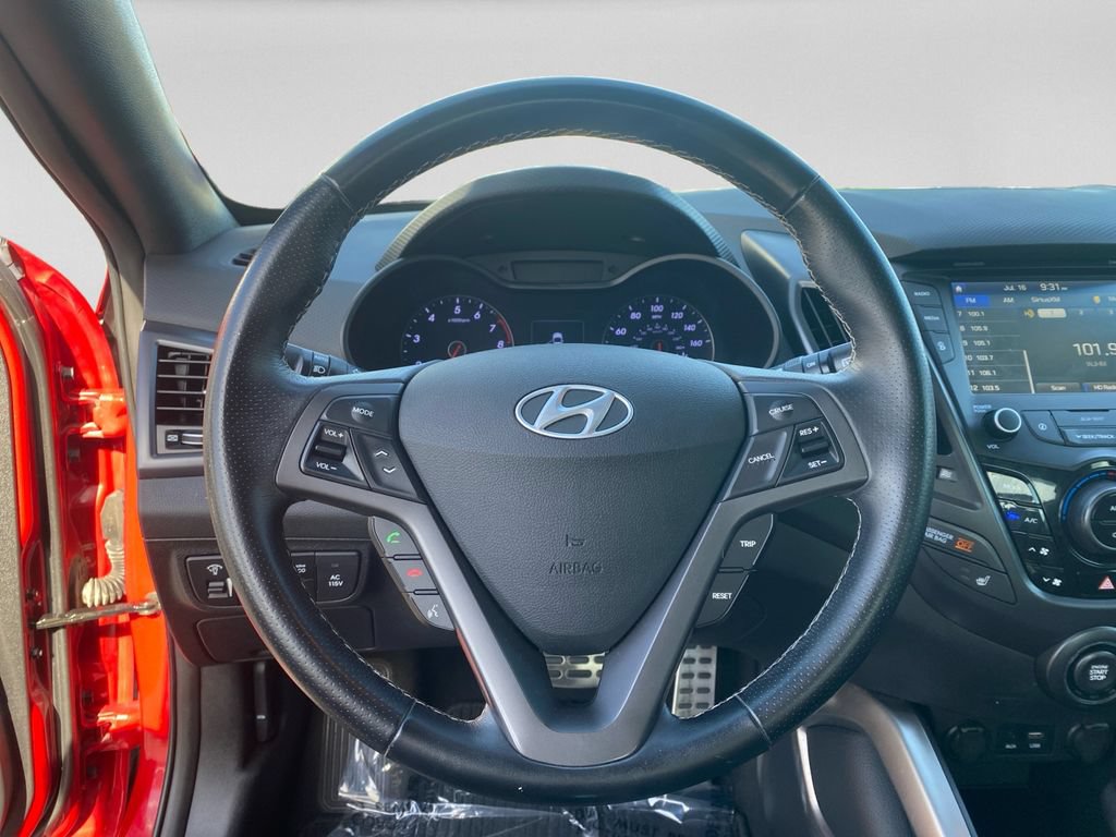 Used 2016 Hyundai Veloster Turbo w/ Option Group 04 FWD image 19