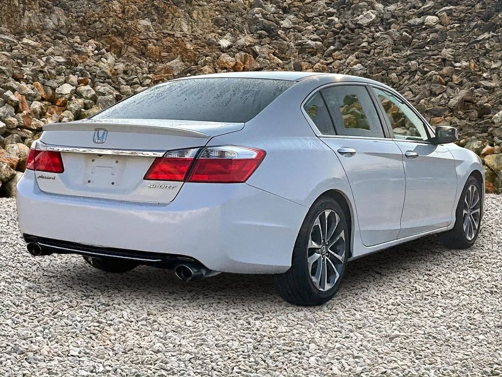 Used 2013 Honda Accord Sport image 2