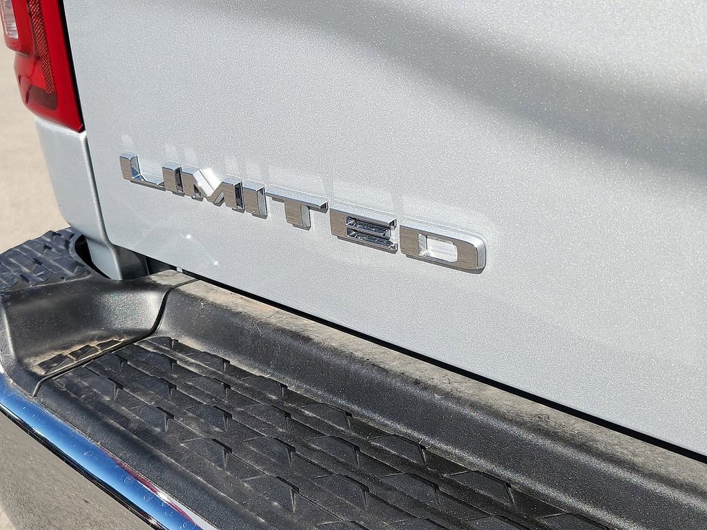 Used 2026 RAM 3500 Limited AWD/4WD image 16