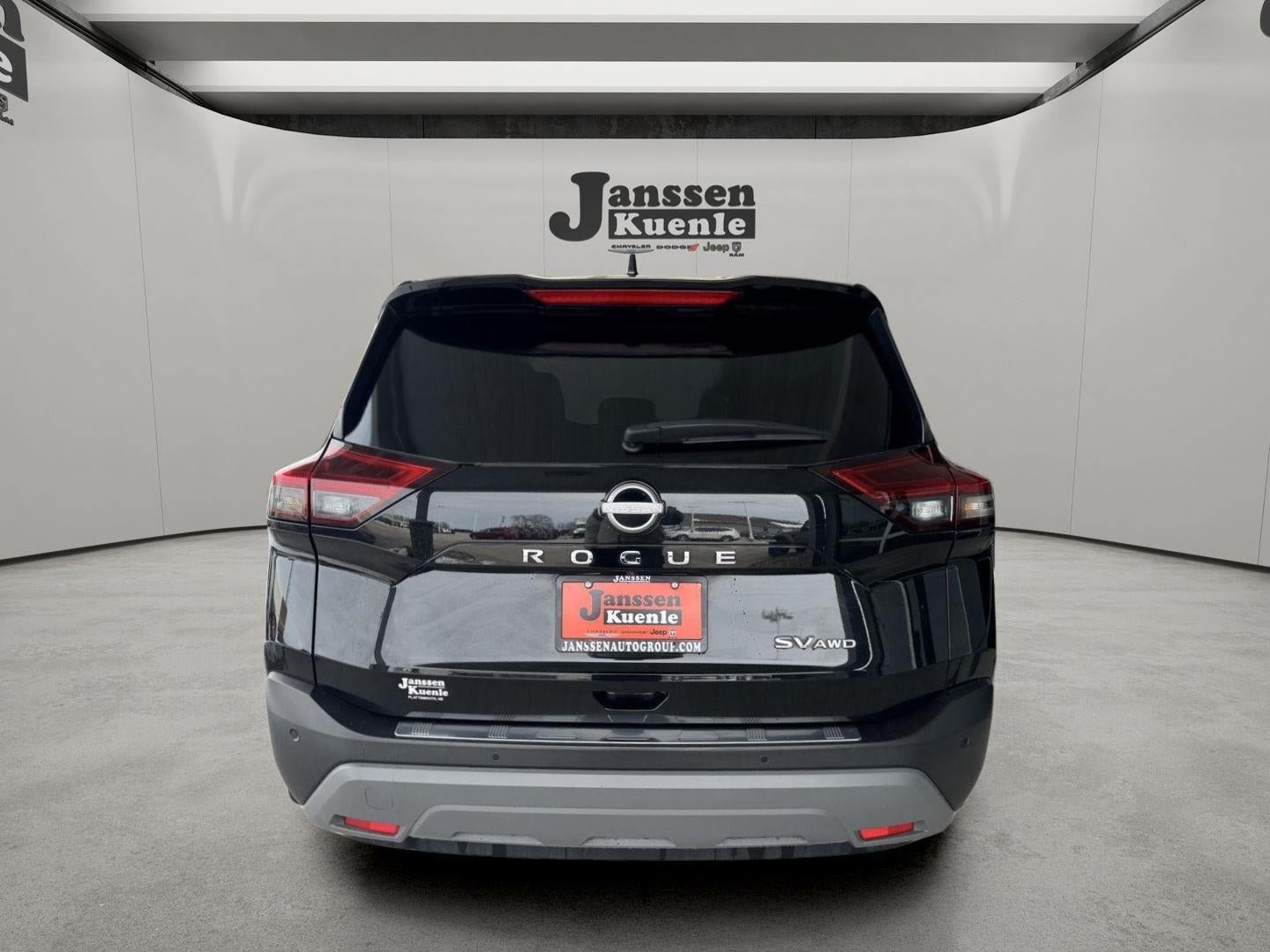 Used 2023 Nissan Rogue SV w/ SV Premium B Package AWD/4WD image 3