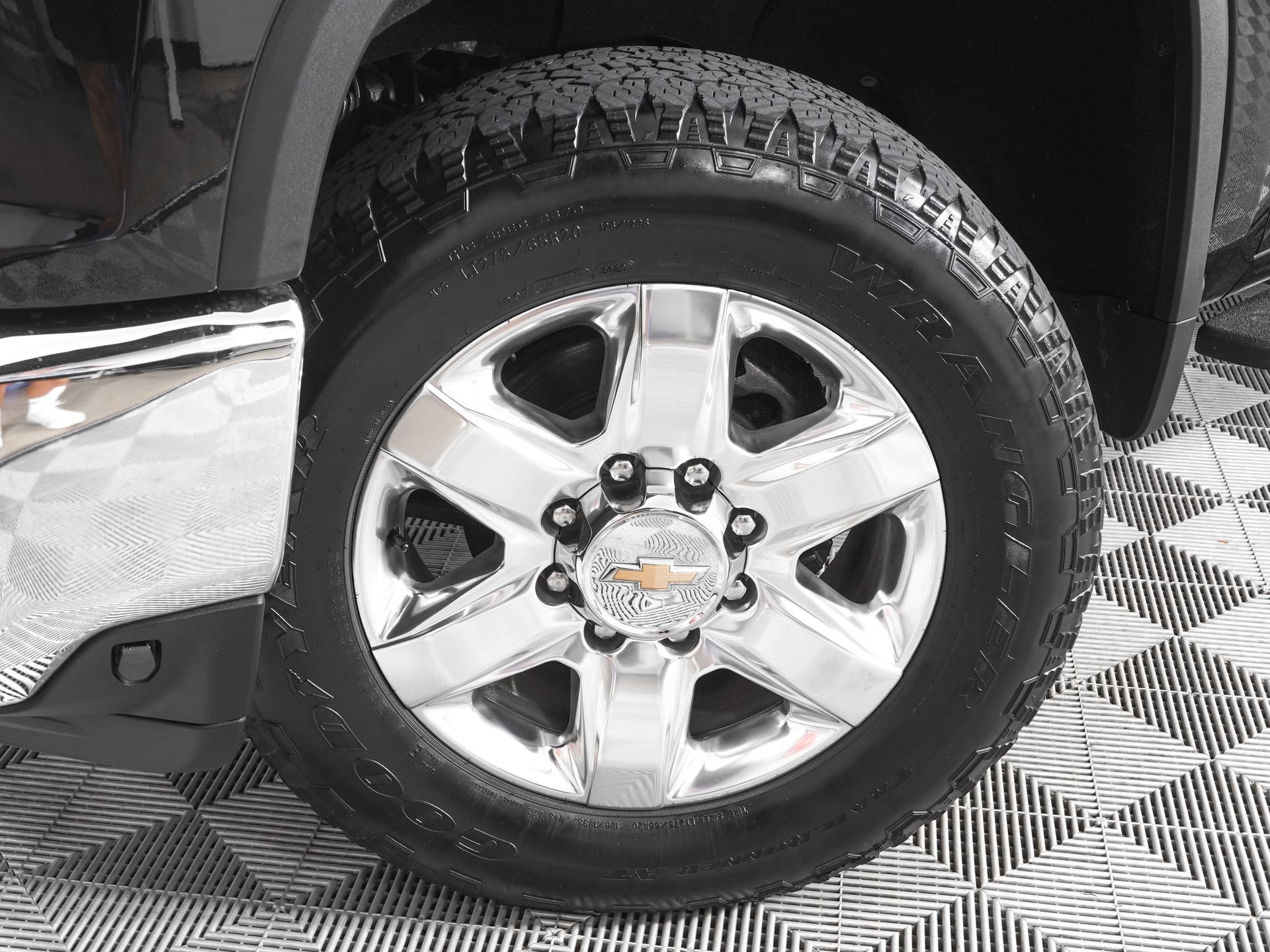 Used 2021 Chevrolet Silverado 2500 LTZ w/ LTZ Premium Package AWD/4WD image 28