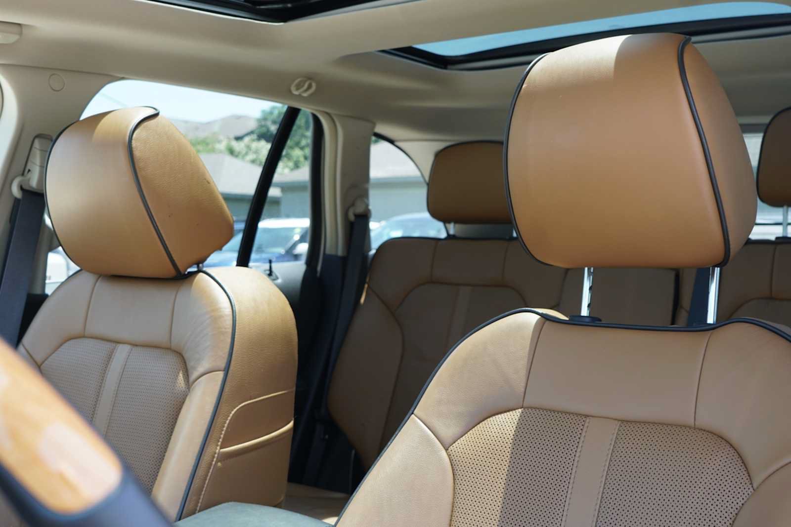 Used 2015 Lincoln MKX FWD w/ Equipment Group 102A image 10