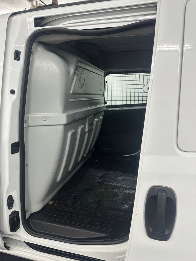Used 2018 RAM ProMaster City Tradesman image 21