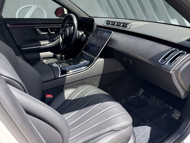 Used 2023 Mercedes-Benz S 500 4MATIC image 26