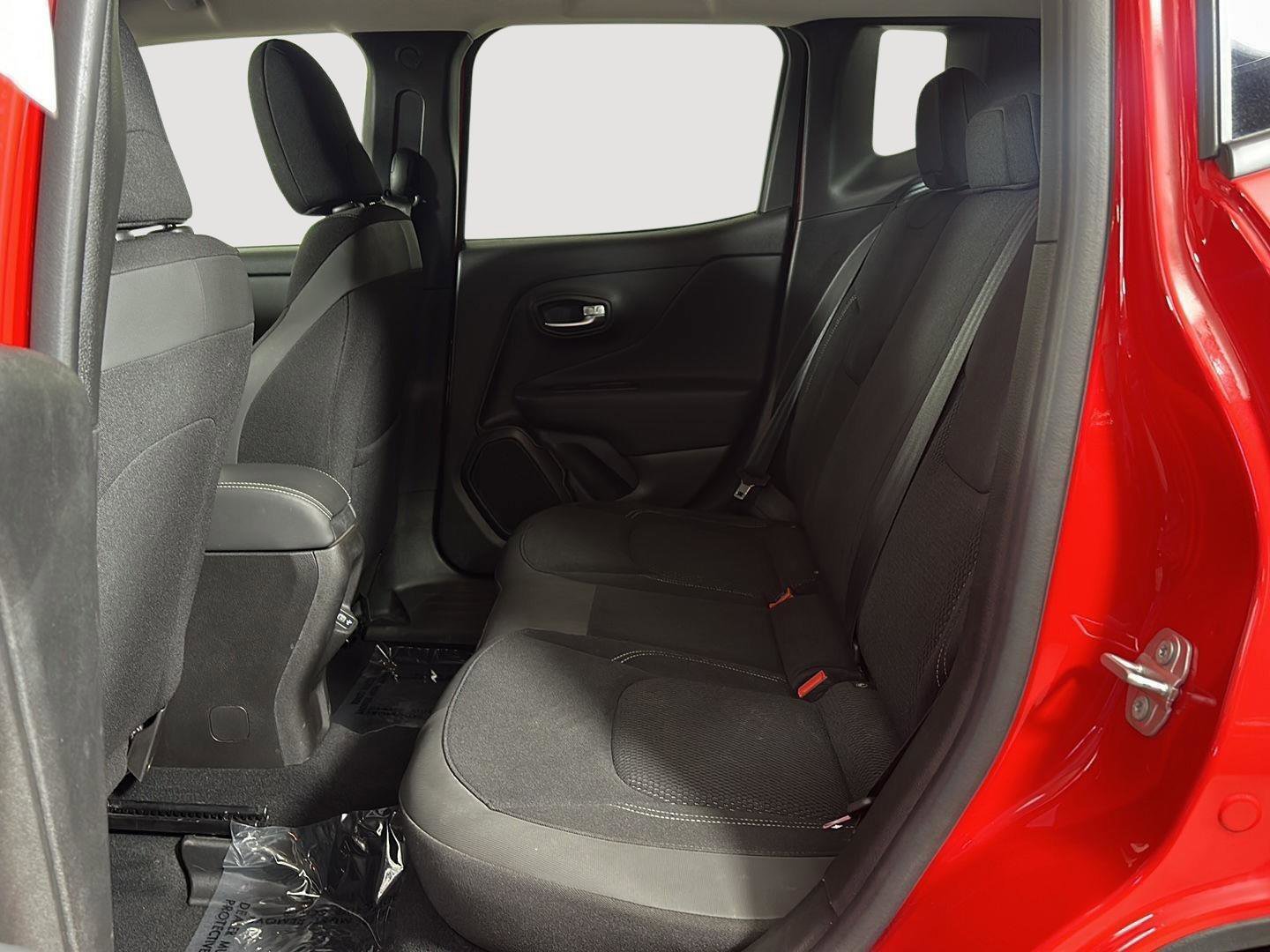 Used 2022 Jeep Renegade Latitude image 17