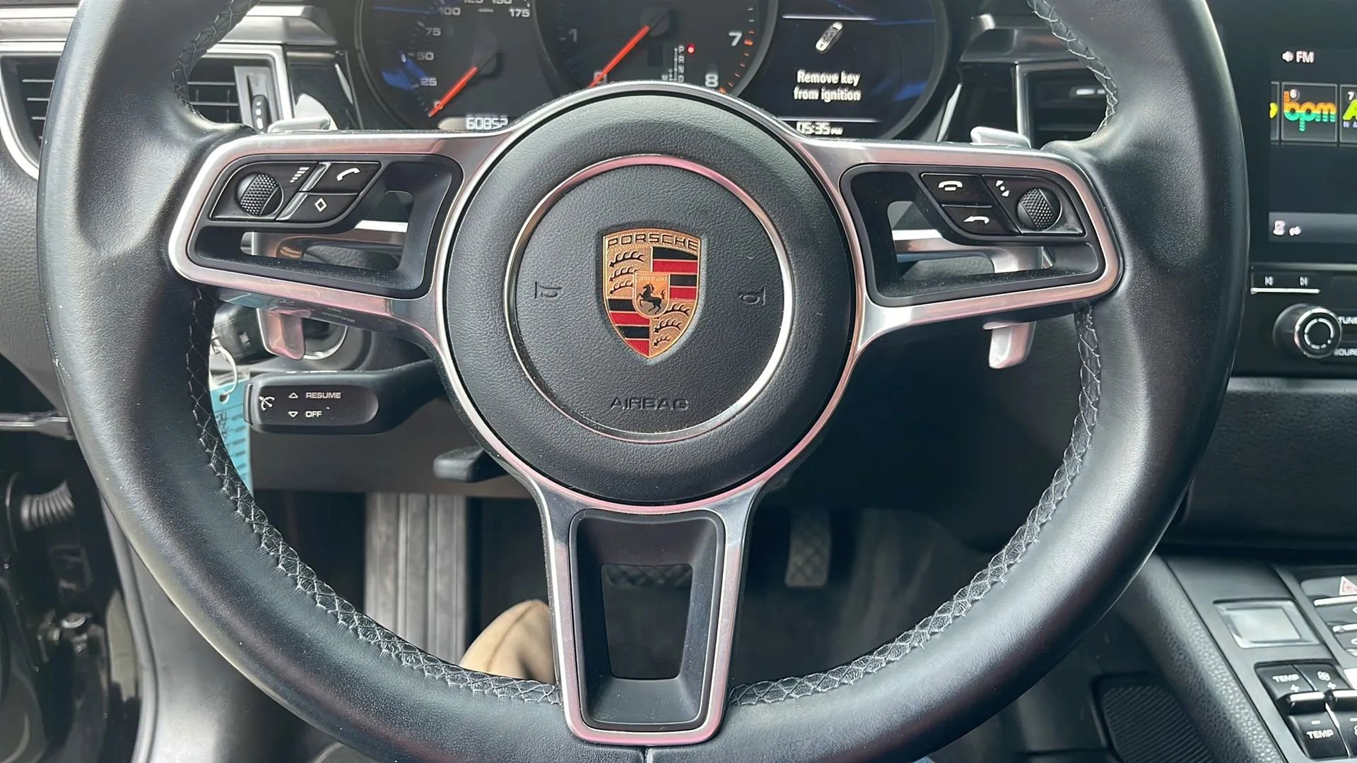 Used 2017 Porsche Macan image 6