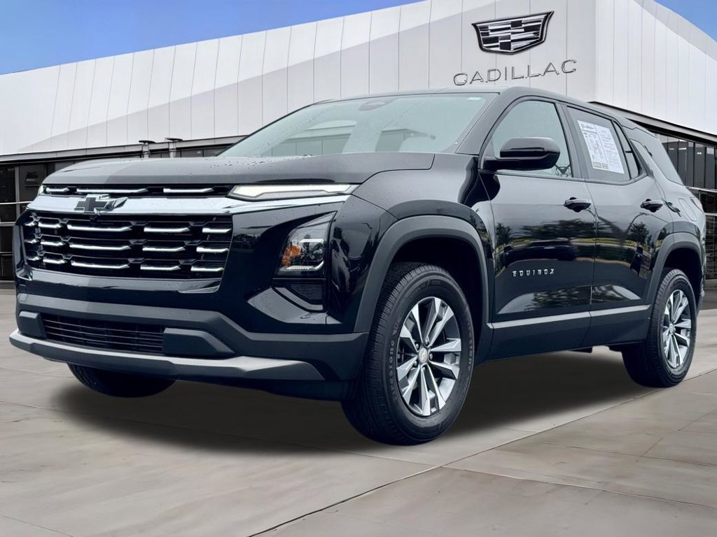 Used 2026 Chevrolet Equinox LT FWD image 4